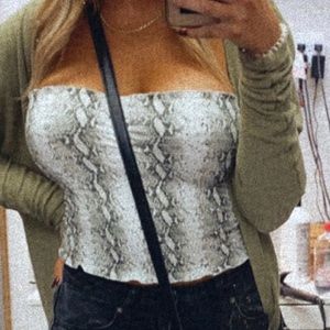 Snakeskin crop